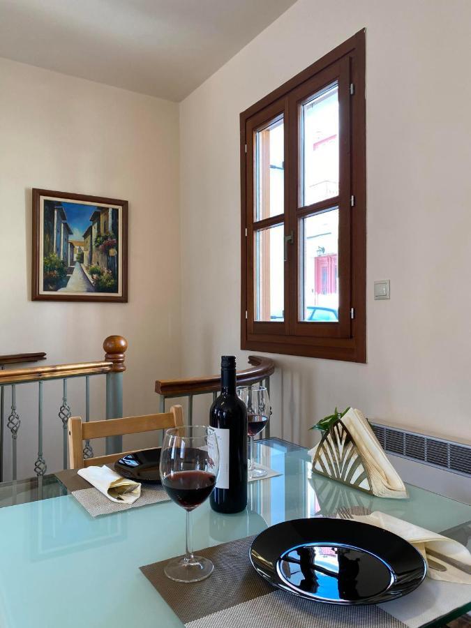Delfi'S Cozy Maisonette Exterior photo
