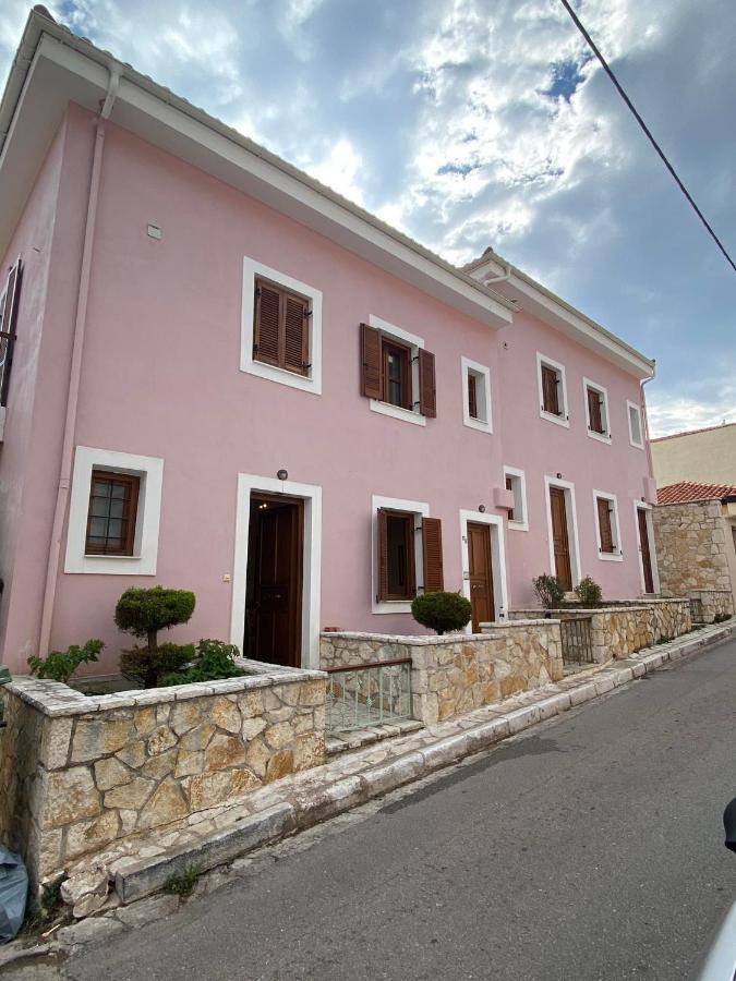 Delfi'S Cozy Maisonette Exterior photo
